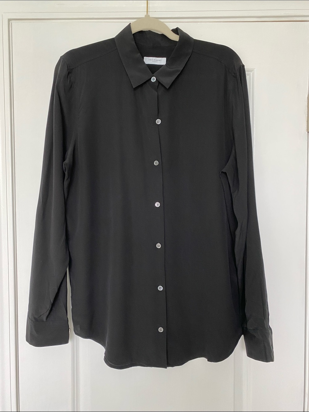 Equipment Black Long-Sleeve Silk Button-Down Shirt